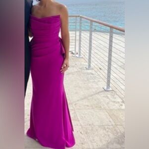 R2G gown with back bow